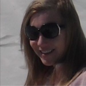 Meet your Posher, Alison
